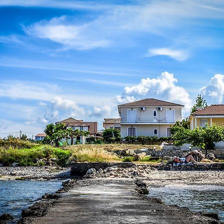 Pelagion II Sea Coral - Beachfront Holiday Home Kypseli Dış mekan fotoğraf