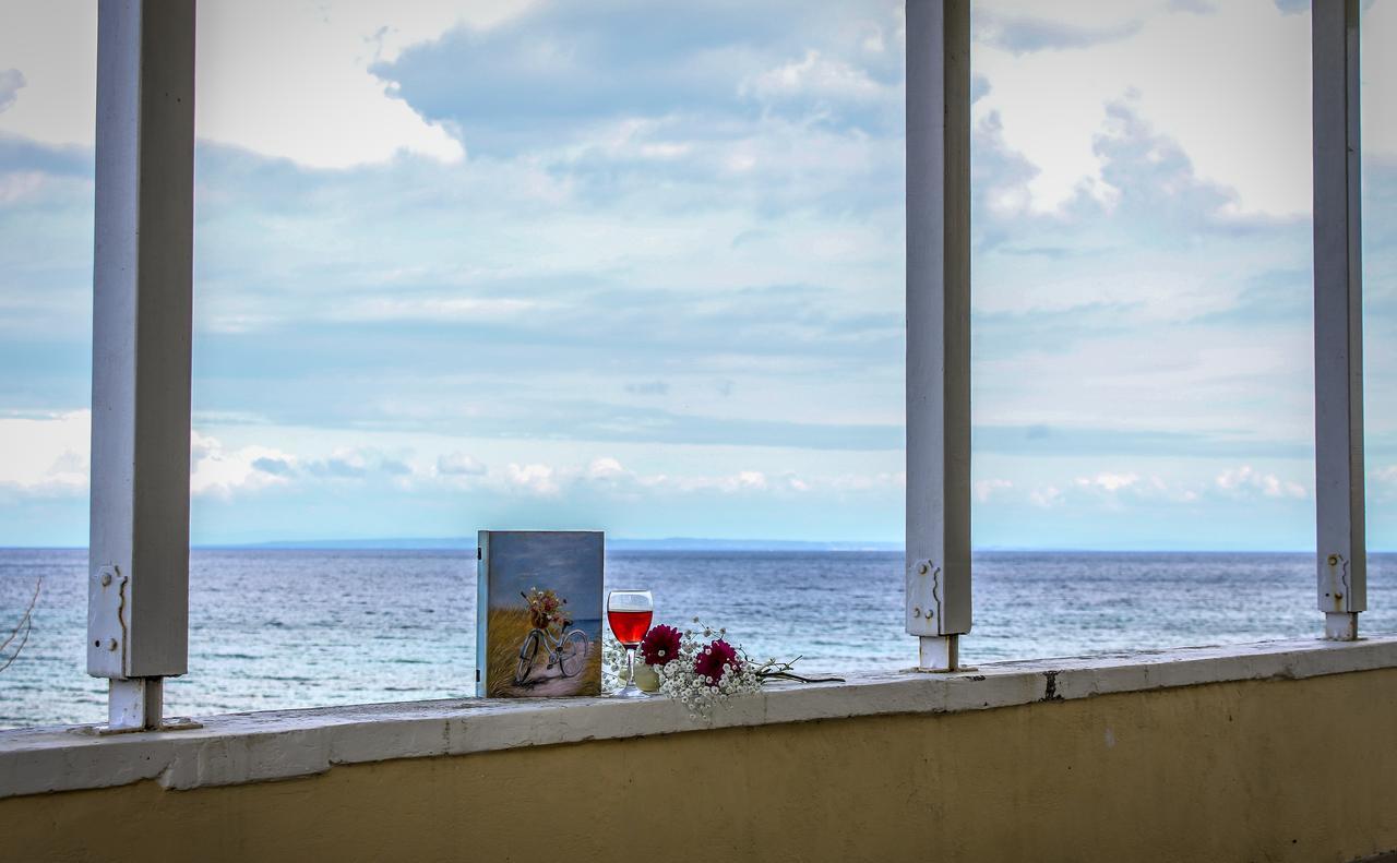Pelagion II Sea Coral - Beachfront Holiday Home Kypseli Dış mekan fotoğraf