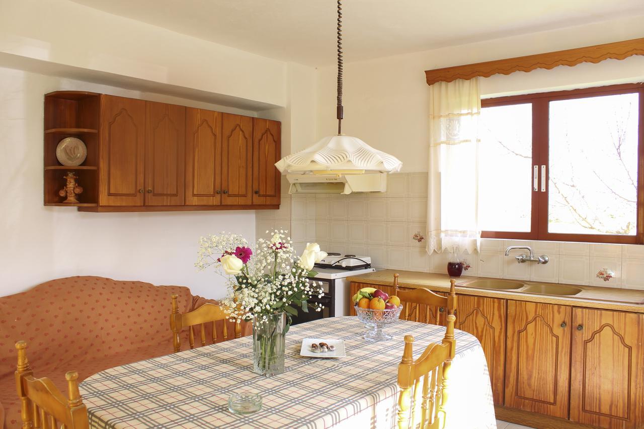 Pelagion II Sea Coral - Beachfront Holiday Home Kypseli Dış mekan fotoğraf